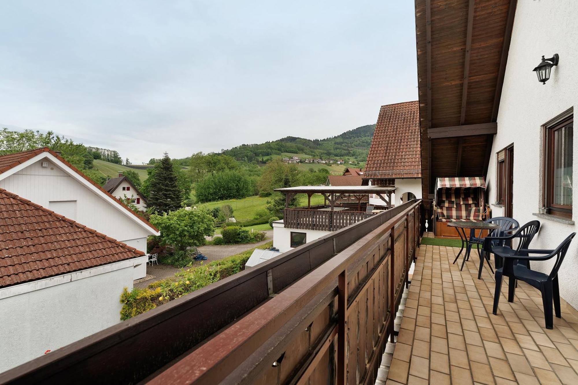 Ferienwohnung Serr Lauf Exterior foto